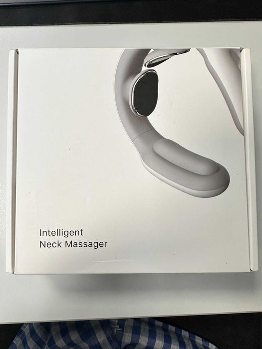 Aparat masaj cervical cu impulsuri electromagnetice si incalzire