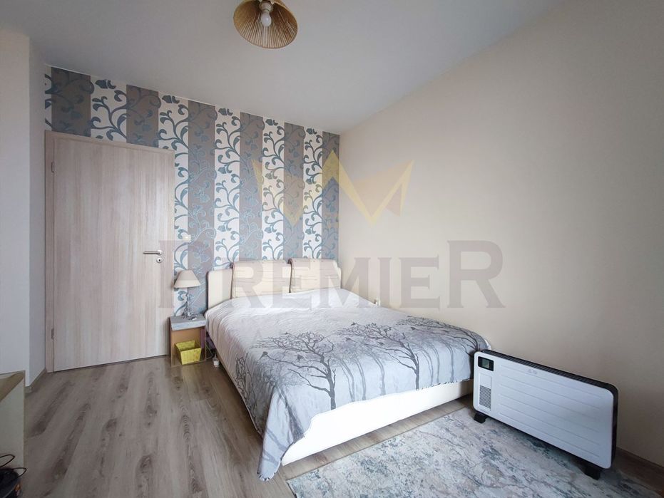 Продава се Двустаен апартамент в Варна, Аспарухово - 75 кв.м за 2067 €/кв.м - Снимка #3