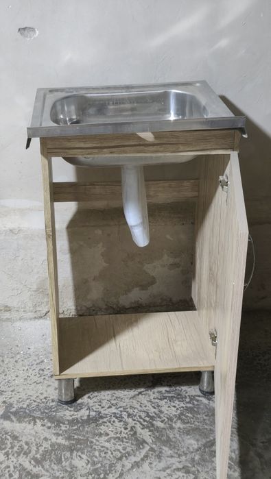 Rakvina moyka  sotiladi. Yengi