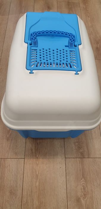 Litiera mare cu capac și usita