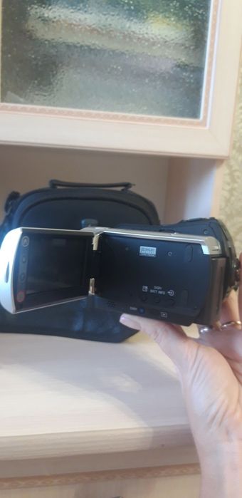 Продам видео -камеру Сони