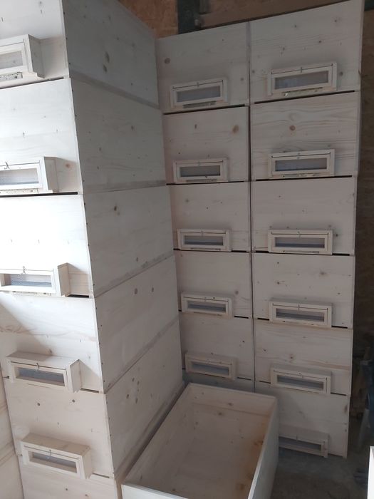 Stupi verticali .orizontali. Lambriu. Jardiniere. Rame tei