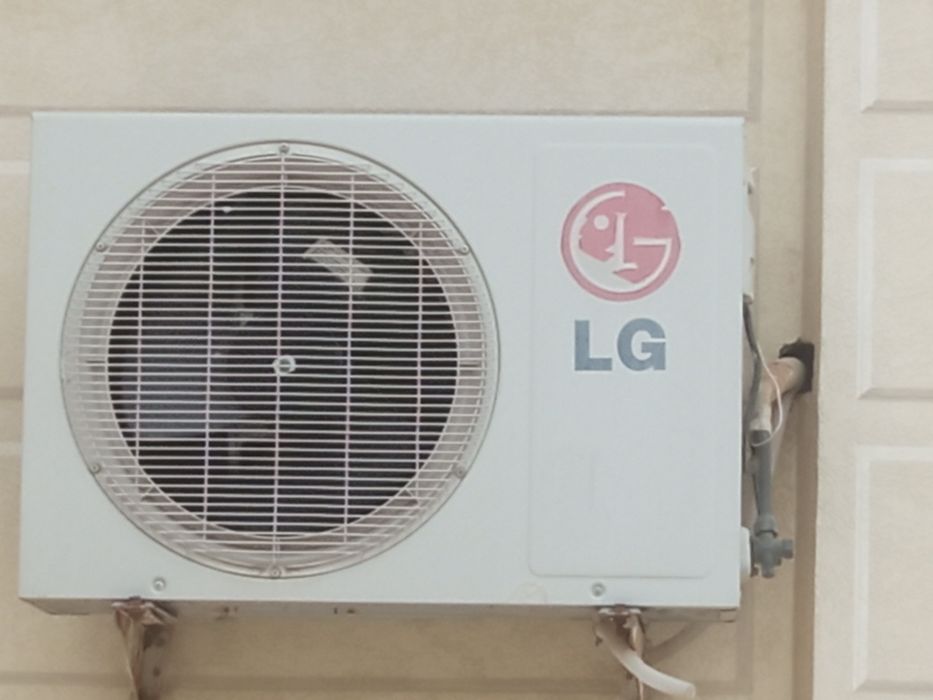 LG кондиционер в хорошем состоянии