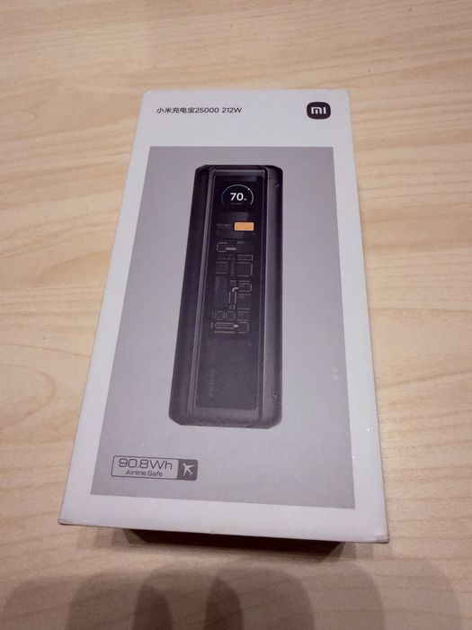 Baterie externa Xiaomi 25000 cu 212w putere noua