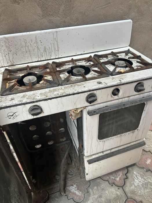 Продам газовую плиту советскую