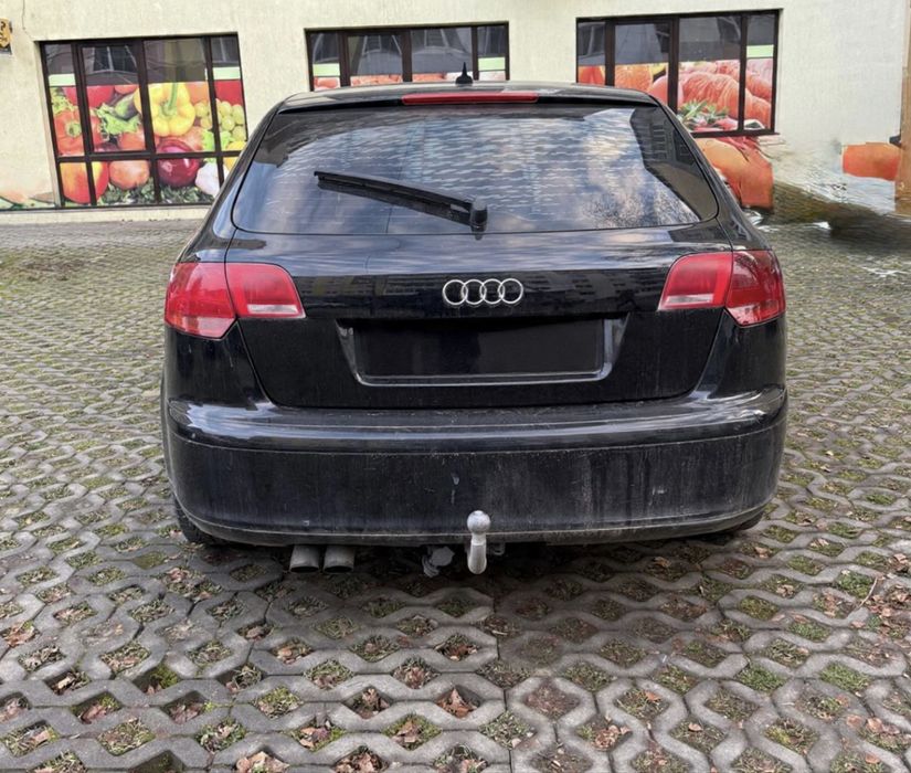 Vand Audi A3 negru