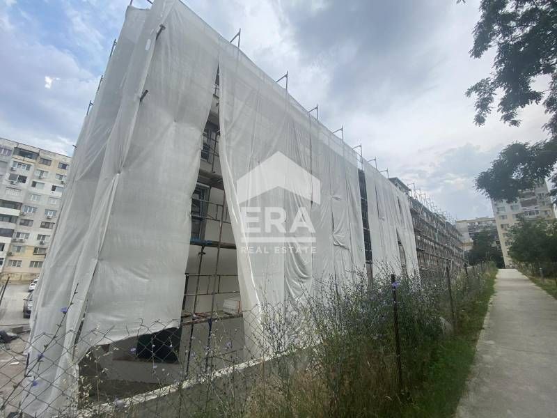 ЕКСКЛУЗИВЕН тристаен апартамент с Акт 14 за продажба, в близост до ОУ