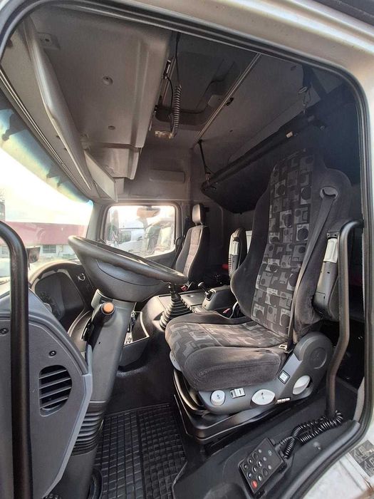 Mercedes-Benz Atego 824 + Kuvvelti SK50 -> Transportor Auto 5 pozitii