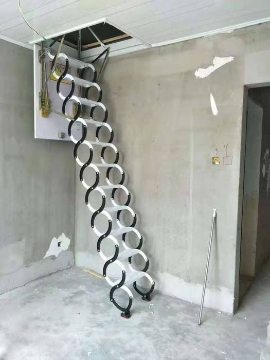 Лестница чердачная