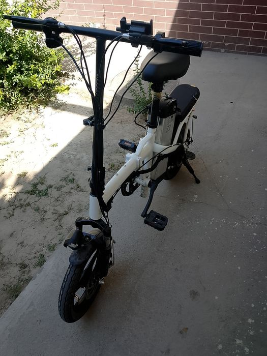 Mini elektrovelosiped sotiladi