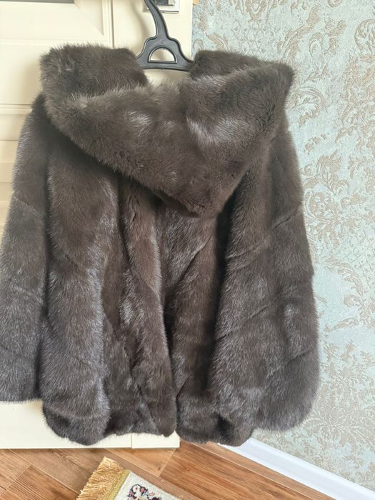 Продам норковую шубу