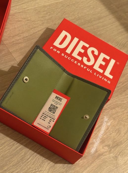 Diesel card holder gri – design premium & rafinat