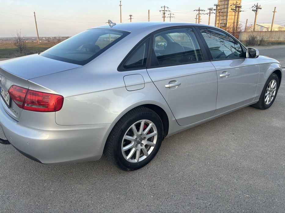 Audi A4 manuala 2010