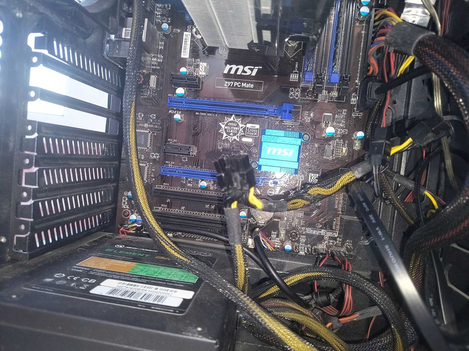 PC i5 4690k - 16gb ddr3