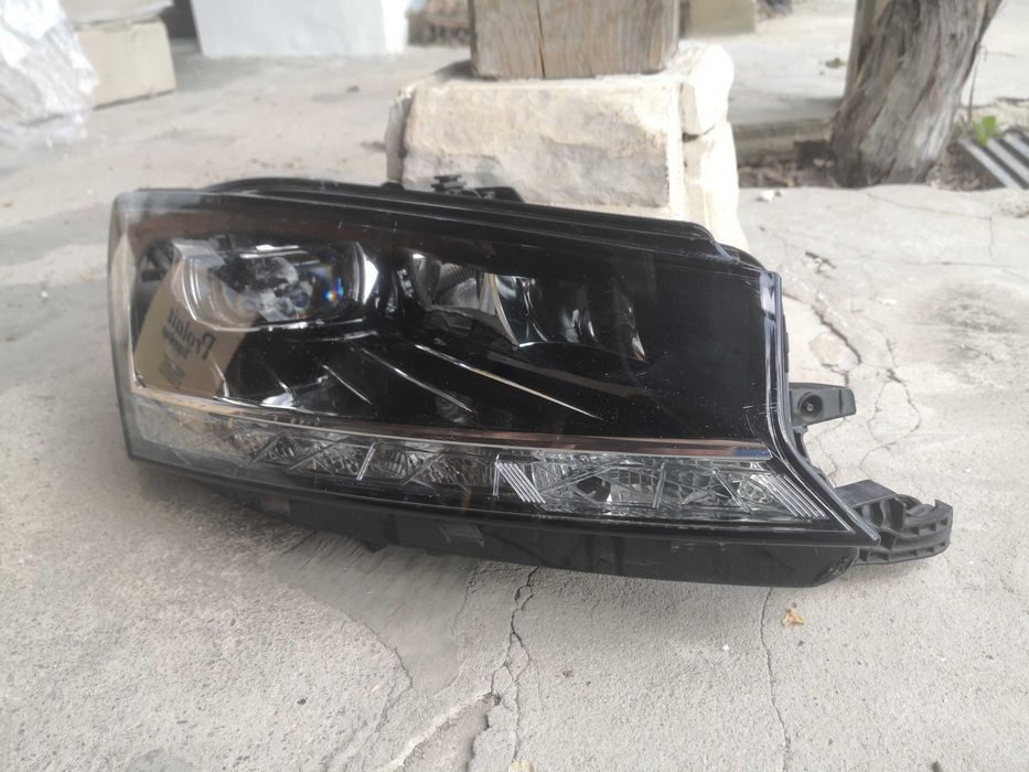 Фар Skoda Fabia FULL LED десен/Фар Шкода Фабиа LED Оригинален