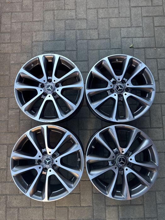 Se vand jante originale Mercedes E class R18 2 dimensiuni