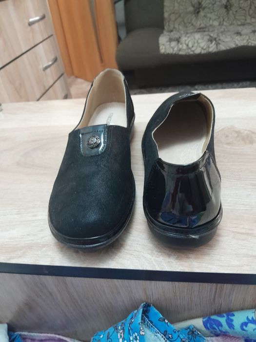 Продам туфли новые 41 размер.