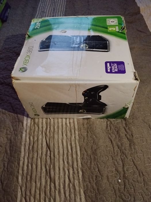 Vând ixbox 360 prefect funcțional
