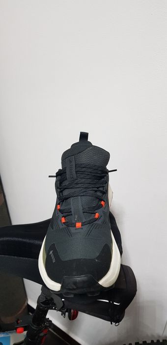 Vand adidași goretex adidas