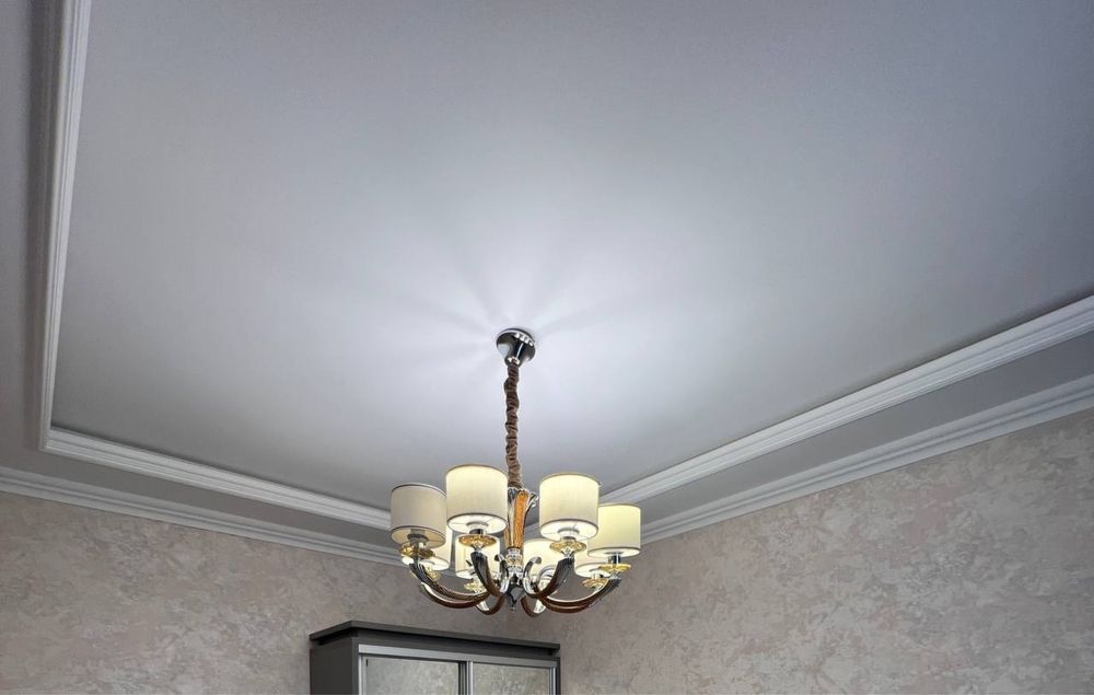 Продаётся люстра