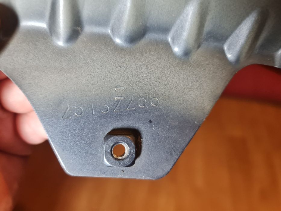 Vand Aripa dreapta originala avariata VW Passat Alltrack Gri Metalizat