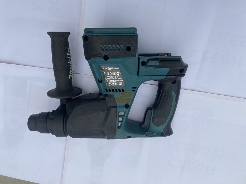 Перфоратор безчетков Makita DHR-242