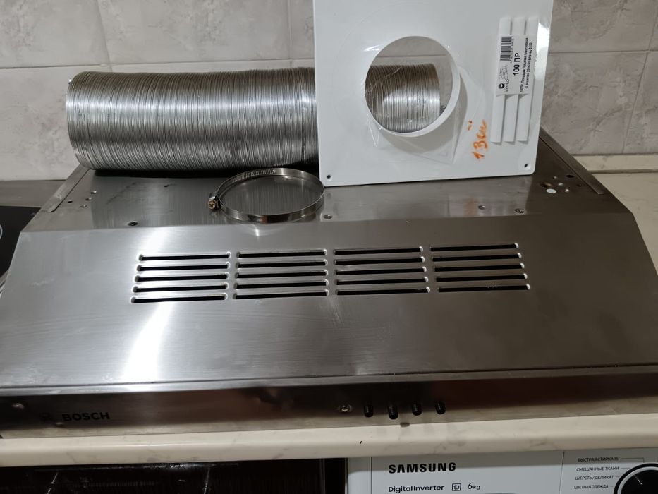 Вытяжка Bosch (Б/У) — полный комплект для установки
Продаётся оригинал