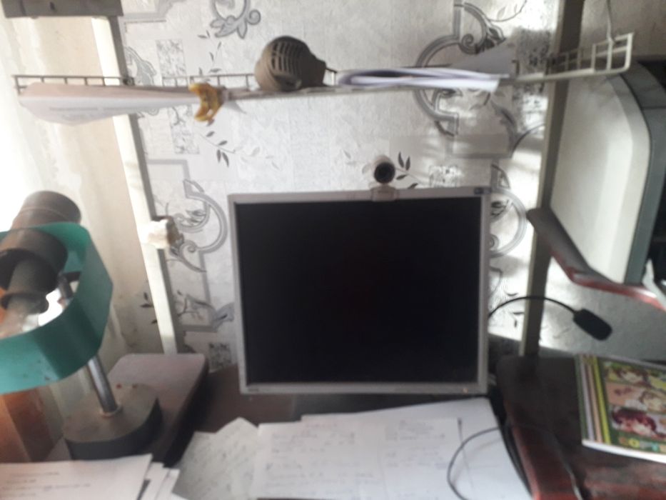 Монитор Philips 15 дюймов, клавиатура, процессор Intel