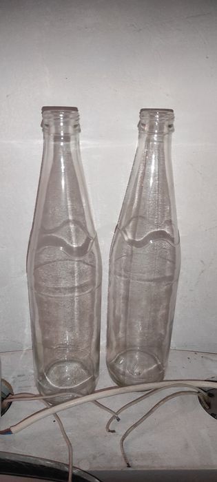 Стеклянные бутылки, новые.