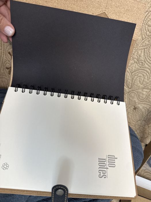 Set cadou: caiet notes, toc de scris, penita si cerneala