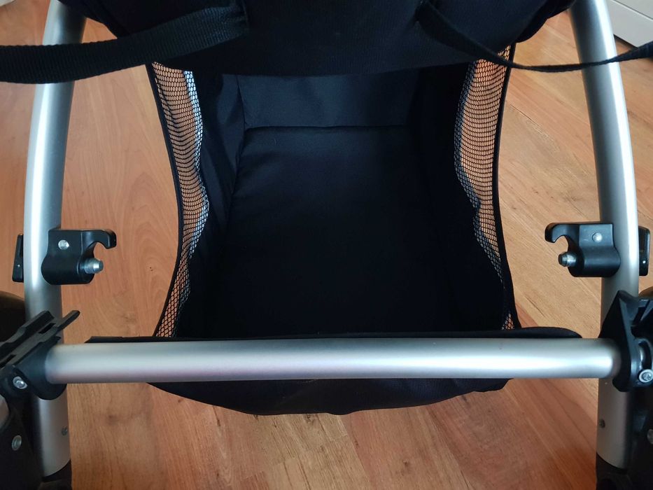 Детска количка Phil&Teds за породени деца