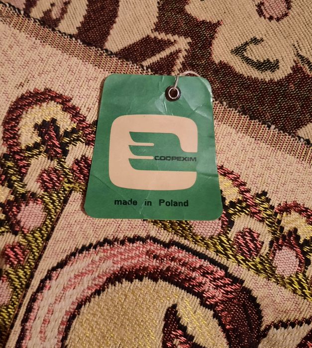 2 новых гобеленовых покрывала.