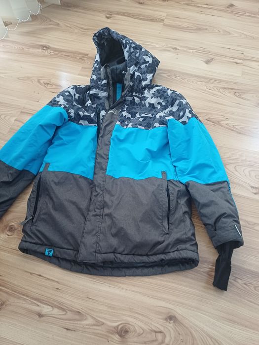 Зимно яке за момче марка Rezerved