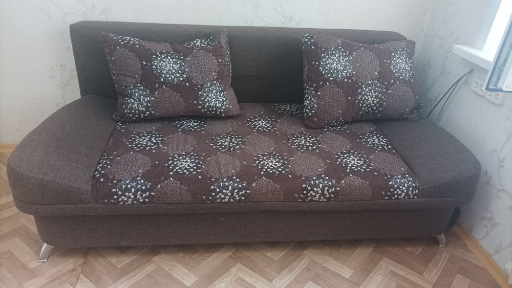 продам диван б/у
