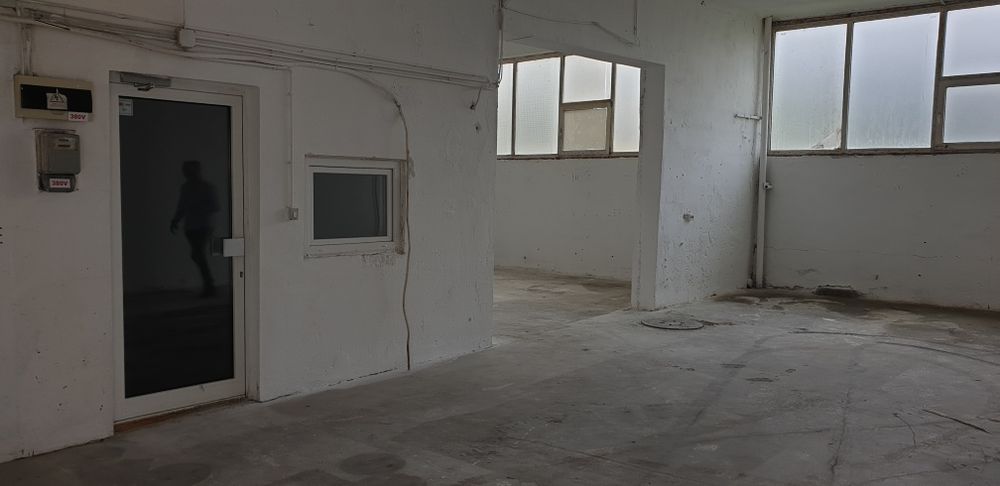 Hala de inchiriat  zona Bujac str Independentei 7/9