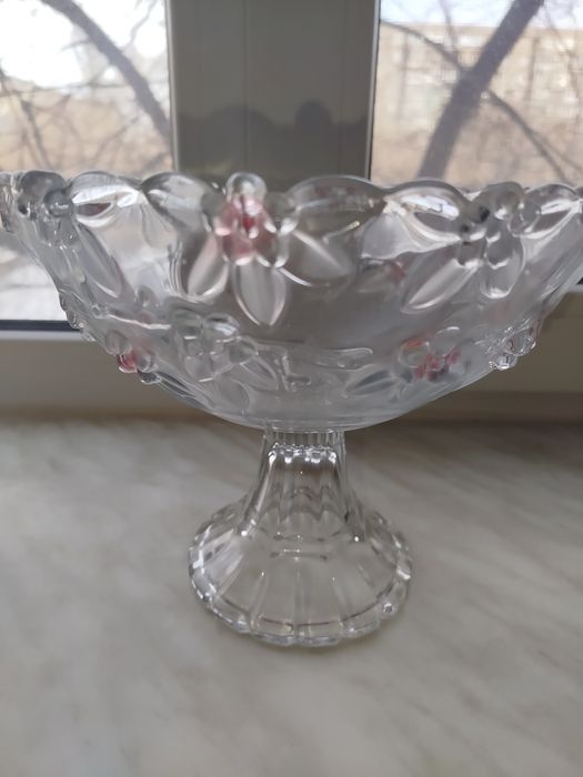 Распродажа!!Ваза для фруктов 300 тг.Стекло