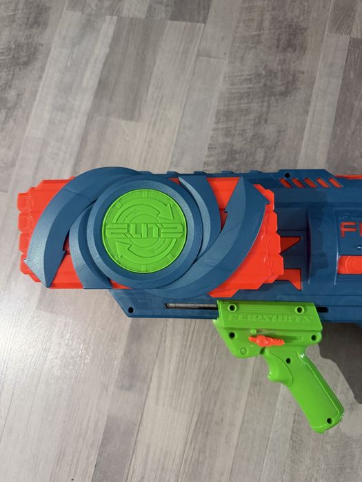Большой бластер Nerf Elite 2.0 Flipshots Flip-32