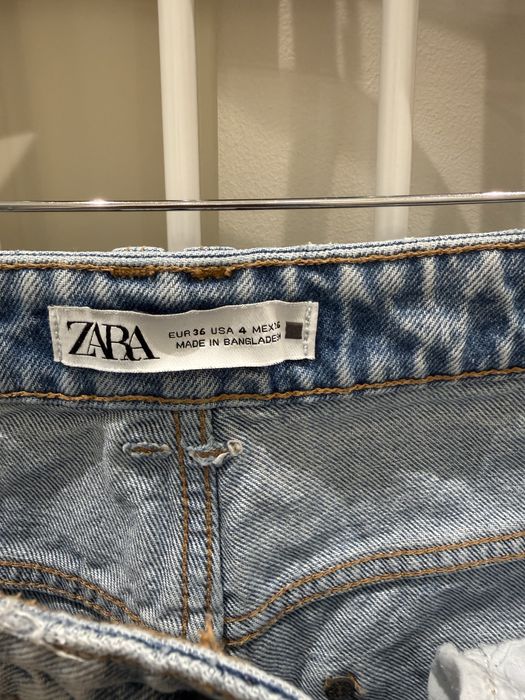 Прямые джинсы Зара б/у