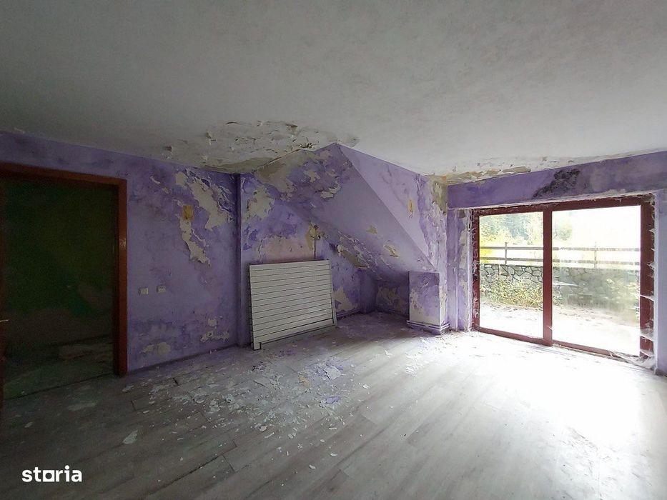 Azuga Vila De Vacanta Cu Vedere Pe Partia Sorica- Necesita Renovare