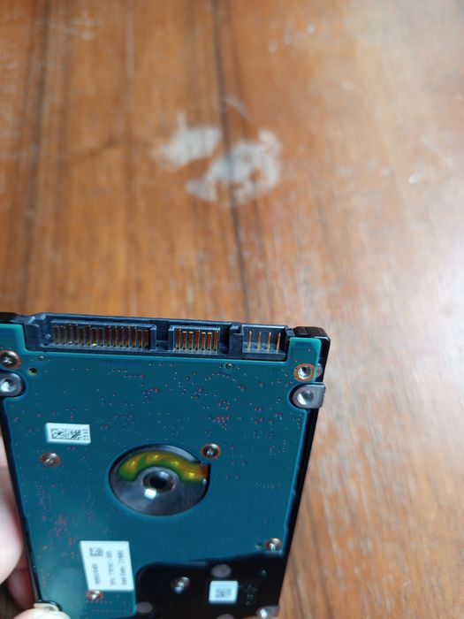 Hard  512 GB Toshiba