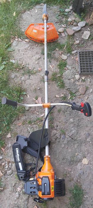 Motocoasă pe benzină 52cc, 2.2 kW – Tijă demontabilă | Puternică | Stare foarte bună