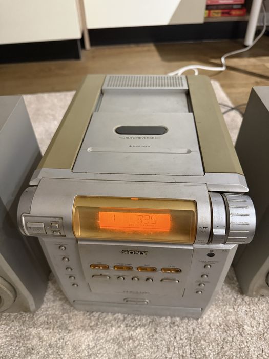 Combină Muzicală SONY CHC-TB10 Sistem Audio cu Boxe - Vintage - Funcțională