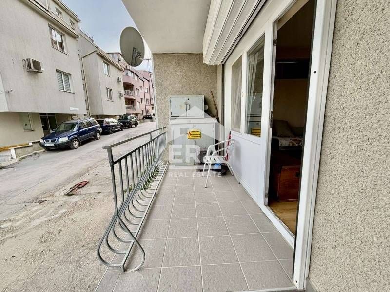 Дава се под наем Едностаен апартамент в Варна, Бриз - 20 кв.м за 348.84 € - Снимка #6