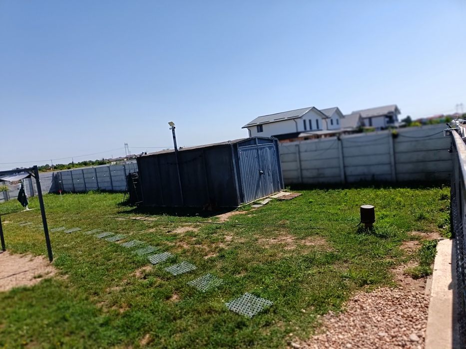 Vând  teren 450m ,langa A0-A1 cu utilitatile,gard  imprejmuit