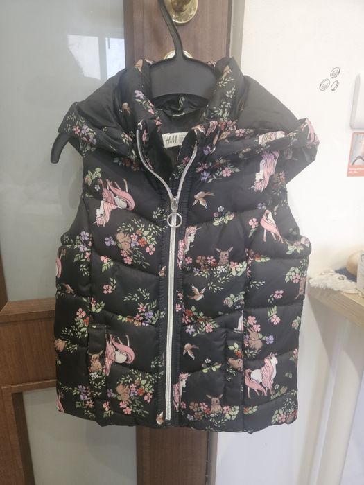 Vesta fetite 4 6 ani ca noua H&M