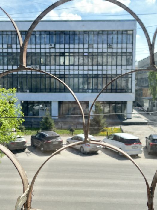 Продам трехкомнатную квартиру