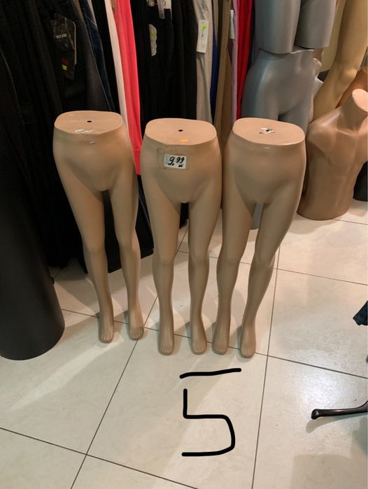 Цели манекени , торс манекени и оборудване за магазин