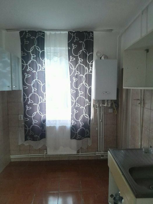 Apartament 2 camere decomandate - str.Unirii, Petroșani