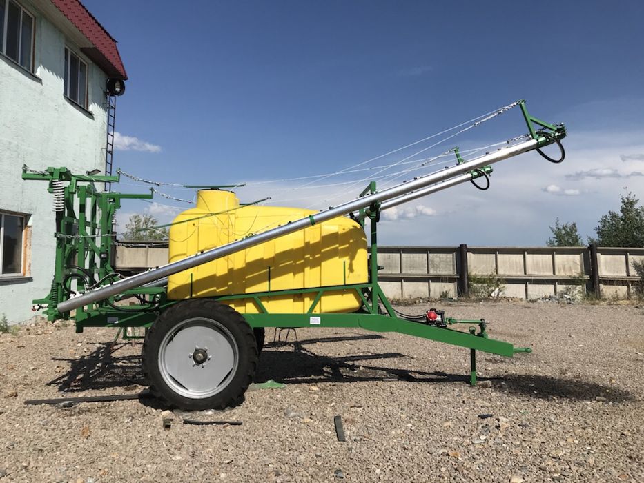 прицепной опрыскиватель Кронос