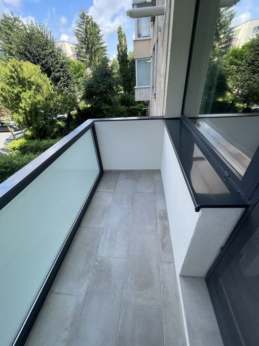 Vand apartament 3 camere astra